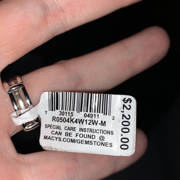 Diamond Ring Set. - Picture 2 of 7